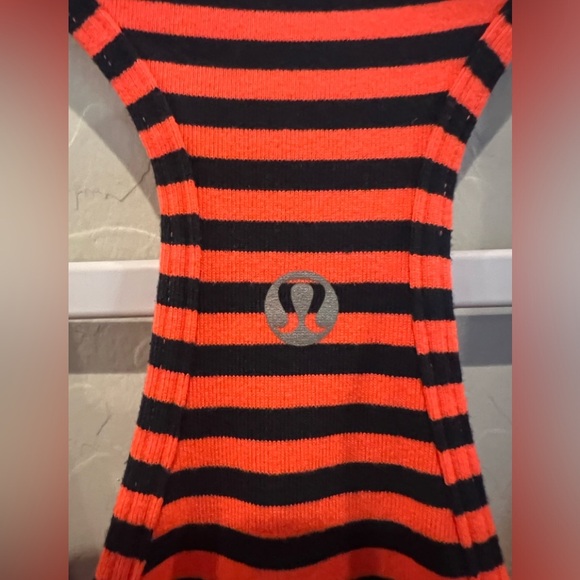 Lululemon size 0 top - Picture 5 of 5